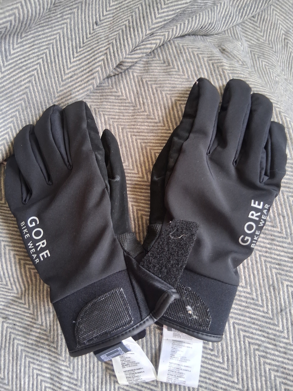 GORE Bike Wear Black Insulated Cycling Gloves